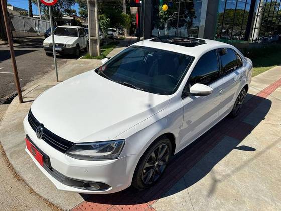 VOLKSWAGEN JETTA 2.0 COMFORTLINE FLEX 4P MANUAL VOLKSWAGEN JETTA 2.0 COMFORTLINE FLEX 4P MANUAL